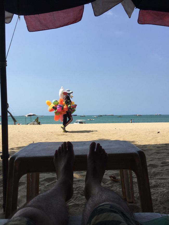 何かを売りに来たけど無視！