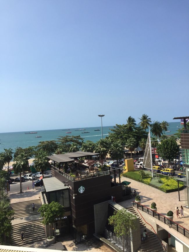 今日もパタヤは平和である。