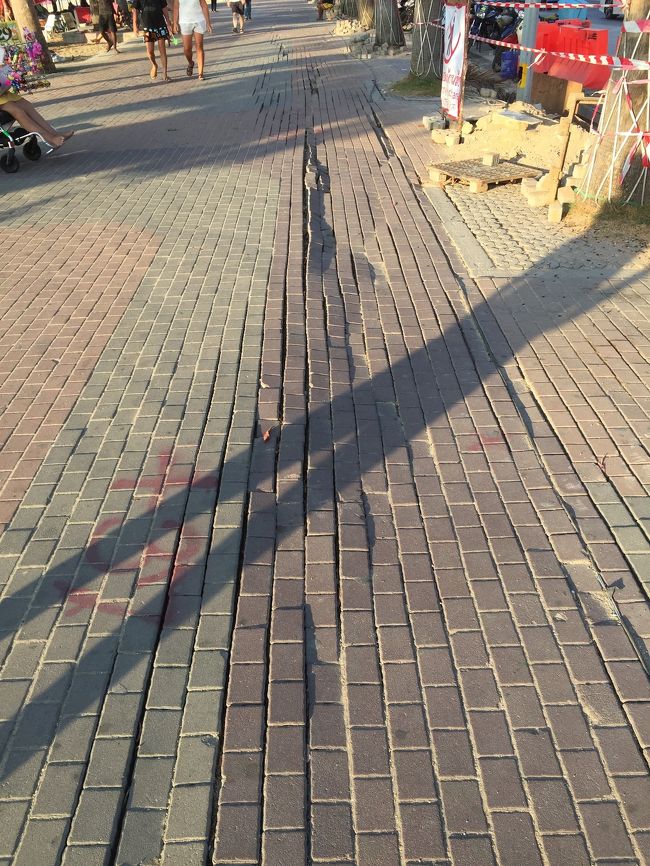 タイクオリティのビーチロード。<br />何でこうなるかねぇ。。