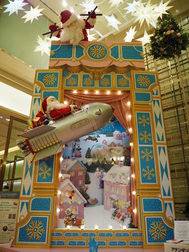 銀座三越の店内にあったクリスマスのディスプレイ、フォトスポットにもなってました