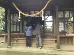 益救神社にお参りしてきます。
地元の人が初詣に来る神社です。
