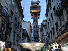 サンタ・ジュスタのエレベーターも近いです。