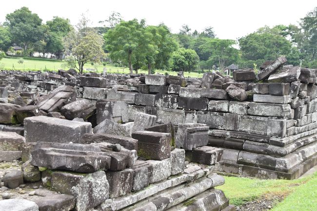 倒壊した部分。