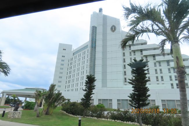 バスは途中、ANAインターコンチネンタルホテルを経由していきます。