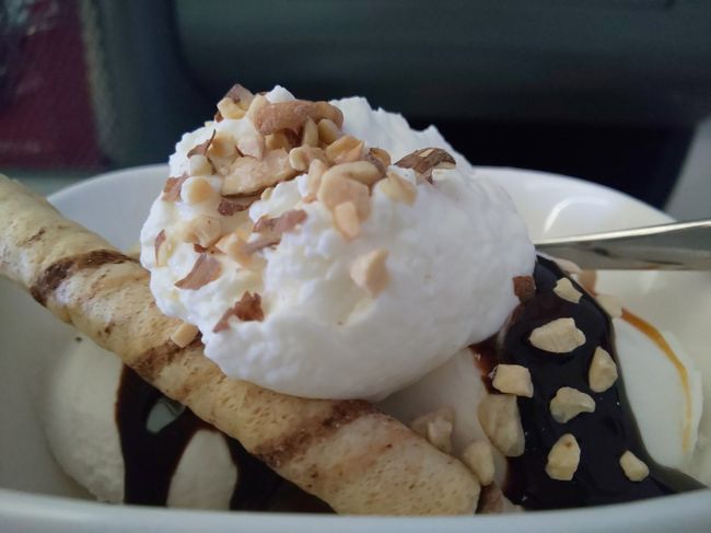 大好きハーゲンダッツ<br /><br />甘過ぎるのは苦手だけどこれは良いよ♪<br /><br />あっという間に今年も３月<br />思い出しながら書きました(^-^;<br /><br />もう当分の間行けないハワイ<br />ハワイ以外の海外旅行もしてないな～<br />今年は我慢の年！<br />皆さんの旅行記で元気もらおっと(^O^)