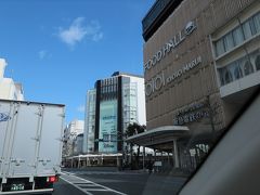 車で来ましたが観光の人が少ないので驚きました。
京都市役所が工事中だったりＢＹＤのＥＶバスが走っていたりと
しばらく来ていないと実感しました。
