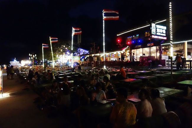 僕らが帰る時には少しお客さんは来ましたが10年前は満席でしたからね。