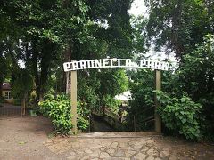 午後2：50.
最後の目的地　パロネラパークに到着。

入場料は　大人A$42！！　
まぁ施設管理料を考えればね・・。

ちなみにこれで２年間フリーパスで入れますよっ