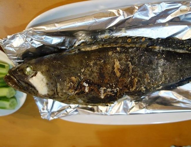 アラ（クエ）　焼きましたが皮が焦げてしまいました。