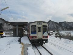 話を元に戻して旅を続けます。
宮古行き列車に乗ります。
