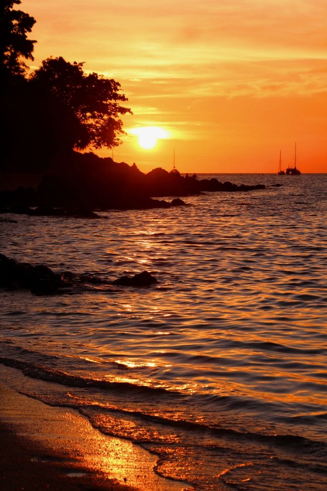 ☆２/１４（金)　１８：２5<br /><br />Sunset View from Mountain Resort Beach @ Koh Lipe Thai