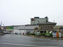 奈良駅。
想像してたよりコンパクトな駅。