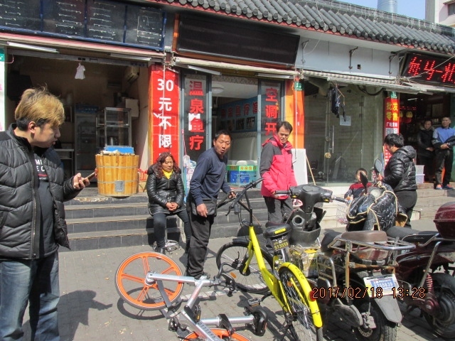 近くの自転車修理屋さんはどこ