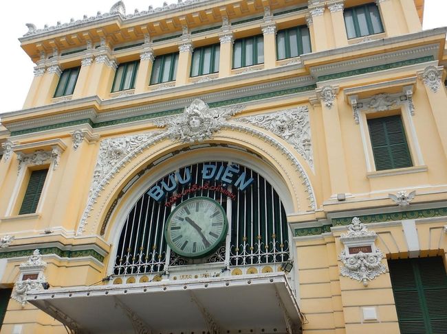 まさかこの時計も建物同様かなり古いんでしょうか・・・？