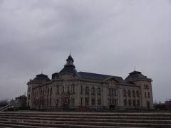 新潟市歴史博物館「みなとぴあ」・・・雨が降りそうだからどんより暗い