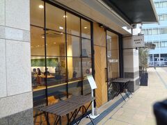 ガイドブックに載っていたというだけで選んだカフェ。