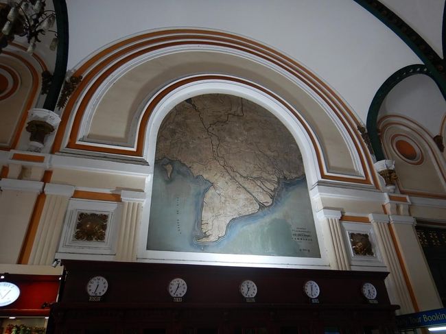 こっちも古いインドシナ半島の地図。さっきの古いサイゴンの地図のちょうど反対側に掲出されています。