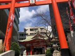 続いて15分ほど歩いて、四宮神社へ。