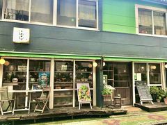 せっかくだから、MIMURIがある浮島通りをぶらぶら～
１１時半くらいだったけど、浮島ガーデン開いてなかった。

ビーガンのお店です。
