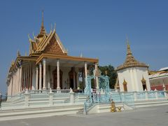 シルバーパゴタ。
王宮とあまり見た目が変わらないですね…