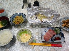 1日で4本潜りました。とても楽しかった～
民宿に戻り晩御飯です。
運動した後のご飯はとても美味しいですね。