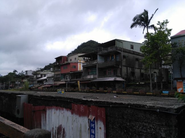 客引きタクシーもとまってたよ<br />