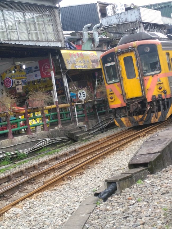 電車は一時間一本