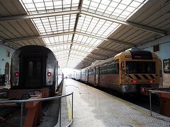 エントロンカメントから普通列車で
リスボン到着。