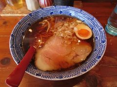 【弘富 八王子 2020/03/11】

昼頃、弘富へ八王子拉麺が食べたに行きました。注文は、いつもの八王子拉麺（600円）。徐々に、お客が増えてきましたが、気になるほどの混雑ではありませんでした。
「営業時間」11:00～19:00(スープがなくなりば終了) 日曜定休　
〒155-0031　八王子市明神町3-11-1
アクセス：JR八王子駅、京王八王子駅から共に徒歩6分