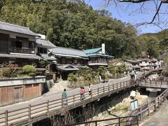 川沿いになかなか風情ある温泉街が
好きだな
