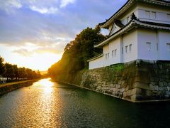 駅から出ると、二条城のお堀に夕日が写っていました

二条城は徳川慶喜が「大政奉還」したことで有名
世界遺産にも登録されています