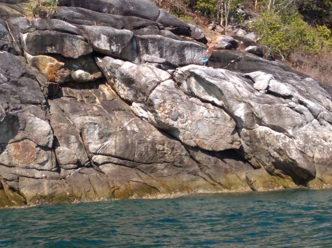 パタヤビーチの東側を回り込んで