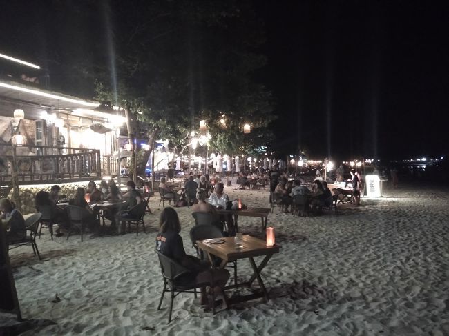 パタヤビーチ<br />賑わってますね！