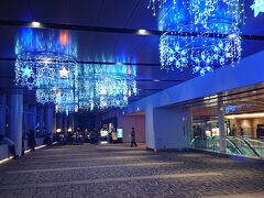 18:05　羽田空港に着いて時間があるので最上階に来てみました。