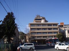 湯元館の立ち寄り湯に行きます