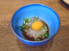 そして、いつもの居酒屋「くう」へ。

白魚。