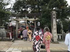 "石浦神社"
参拝者は着物姿の若い人が多いです。