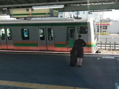 お仕事ご苦労様。頑張って。へんなおっさん客には気を付けるんだよ（←お前だ）。