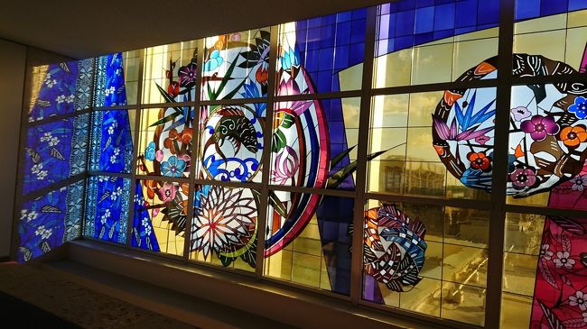 ステンドガラス、可愛い。<br />ここから那覇空港を経由し羽田に帰ります。