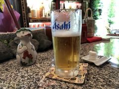 まずは生ビール(；´Д｀)

いつも旅の際は移動途中から飲むけど、
この日は飲む雰囲気じゃなかった。
美味しい～。