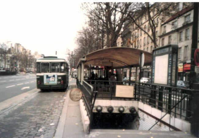 1980年 ロンドン、ついでに香港 3/3: パリの写真が見つかった 1980年 ロンドン、ついでに香港 3/3: パリの写真が見つかった