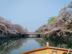 ソメイヨシノも終わりかけですが、
疎水の緩やかな水の流れとともに
ゆっくり花見ができます。