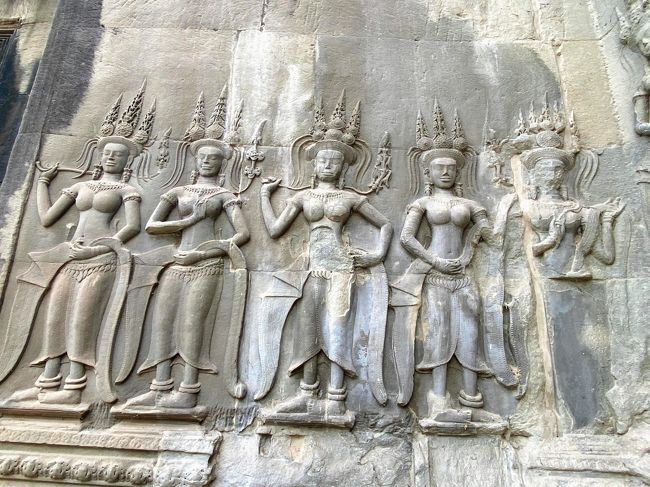 第二回廊のデバター（女神）像