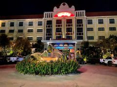 ホテルの無料送迎を利用して2泊する「プリンスダンコールホテル」に到着しました。