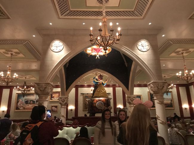 お隣の部屋もチラ見