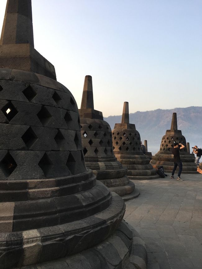 どうしても人が入っちゃうくらい、大勢の人でした。