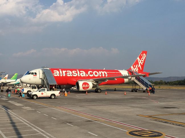 ジャカルタまではエアアジアで。<br />最近よく利用してる。<br />フライト変更があっても便の変更やキャンセルに対応してくれるし、LCCの中ではサービスがいいほうだと思います。