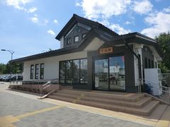 11:00
「下北駅」
本州最北の駅です。
下北交通大畑線廃止後に駅前が整備され、平成21年に新駅舎となりました。