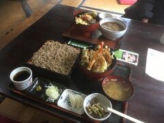 徳心。

帰り道で寄った蕎麦屋さん、天丼セットなかなかのボリューム。