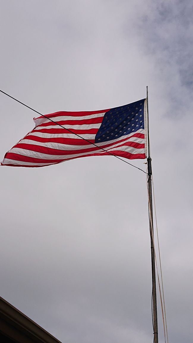 アメリカの国旗がはためく。<br />みんな頑張ろうね